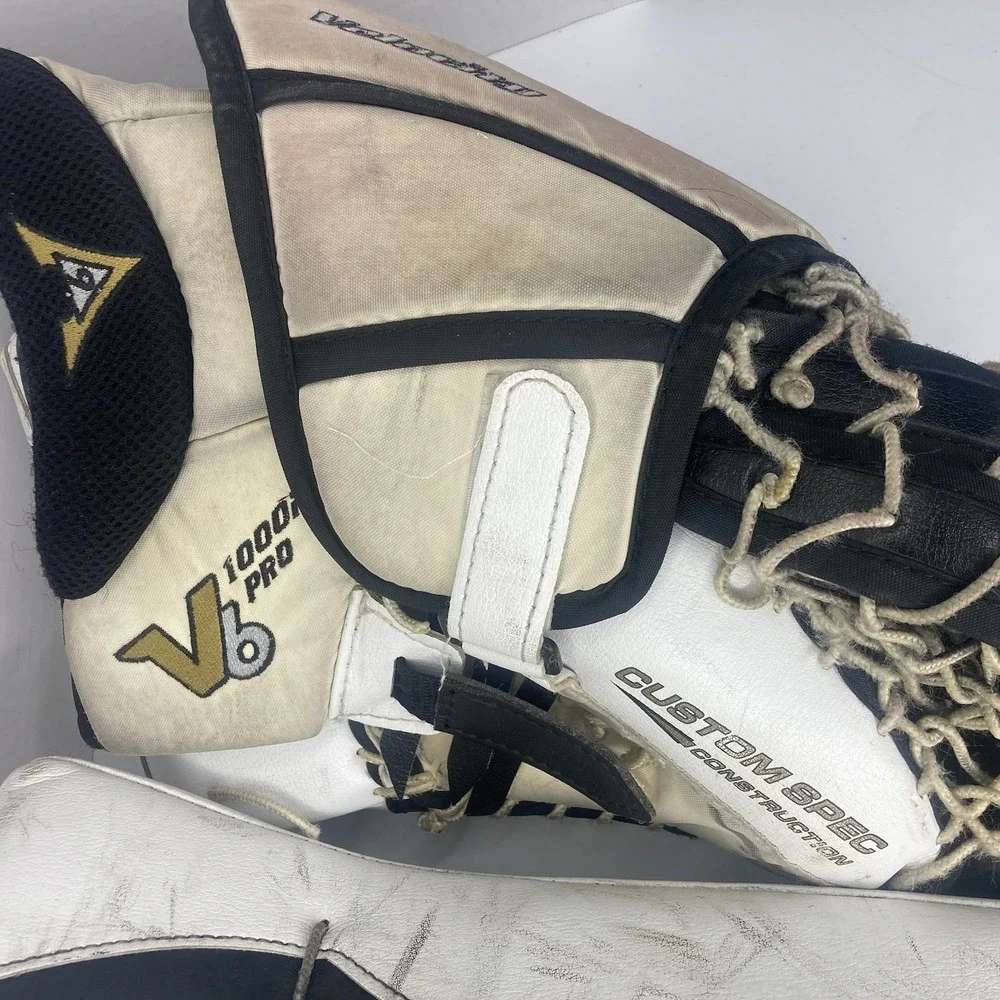 Vaughn V6 1000i PRO adult Ice Hockey Goalie Glove & Blocker Set